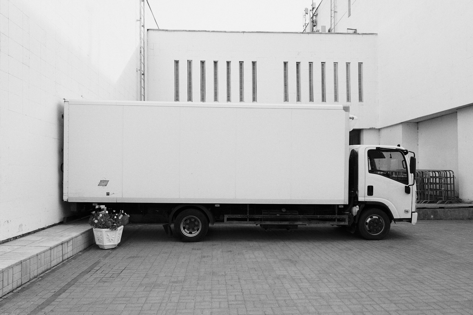 7 Helpful Strategies You Can Use to Combat the Emotional Stress of Moving